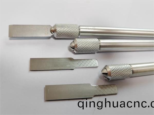 玻(bo)瓈膠(jiao)鏟膠(jiao)刀(dao)（颳膠刀）使用技(ji)巧及(ji)常見問題(ti)